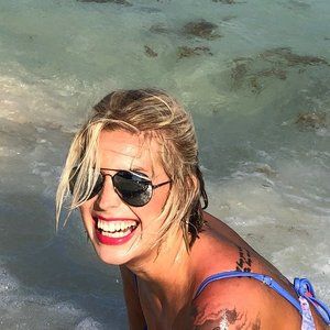 Meet your Posher, Jeanette